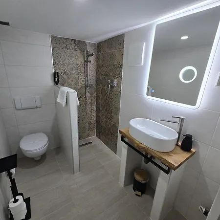 Bed & Breakfast Zur Goldenen Sonne 3*