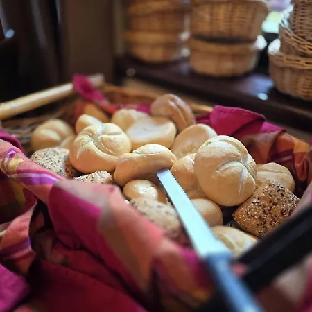 Bed & Breakfast Zur Goldenen Sonne