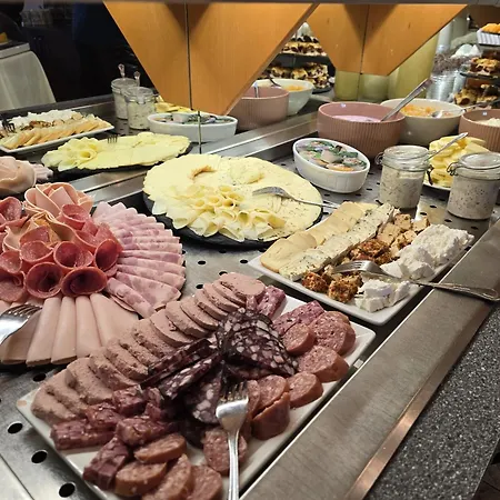 Zur Goldenen Sonne Bed & Breakfast