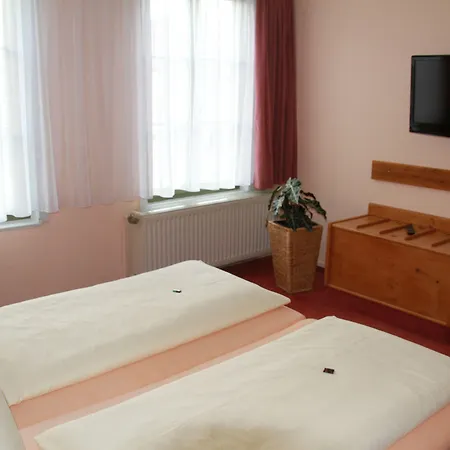 Zur Goldenen Sonne Bed & Breakfast