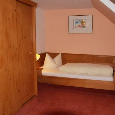 Bed & Breakfast Zur Goldenen Sonne