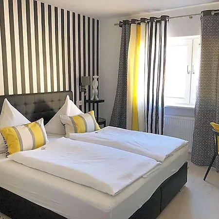 Zur Goldenen Sonne Bed & Breakfast
