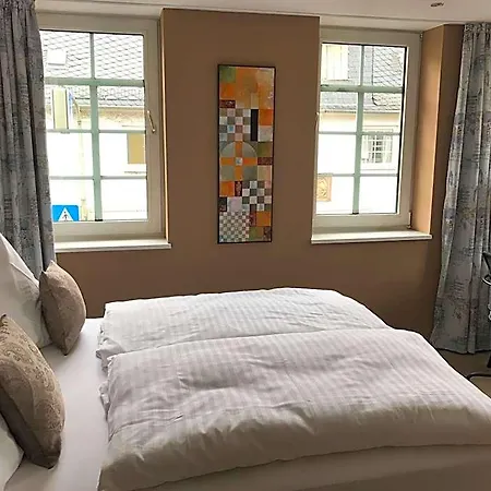 Bed & Breakfast Zur Goldenen Sonne 3*
