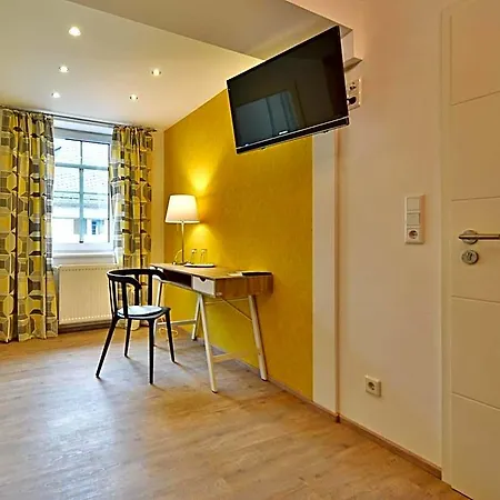 Bed & Breakfast Zur Goldenen Sonne 3*