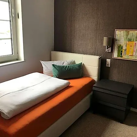 Bed & Breakfast Zur Goldenen Sonne