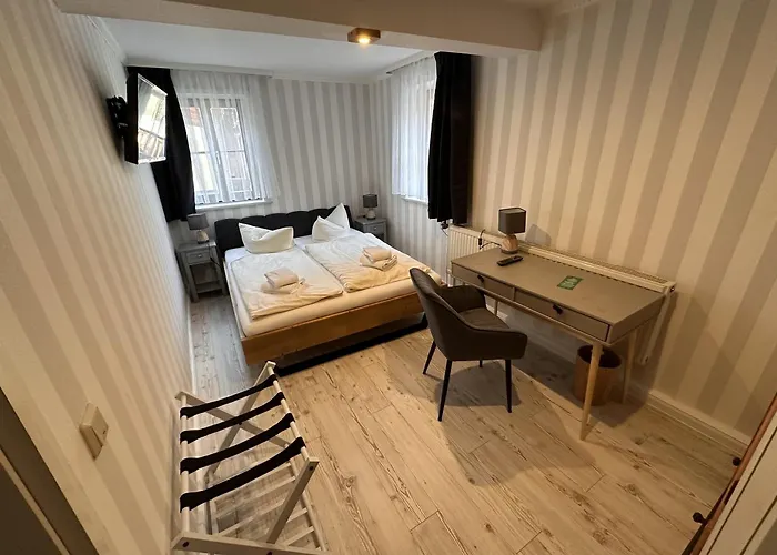 Zur Goldenen Sonne Bed & Breakfast 3*