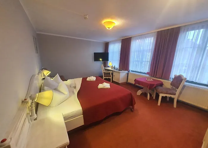 Bed & Breakfast Zur Goldenen Sonne 3*