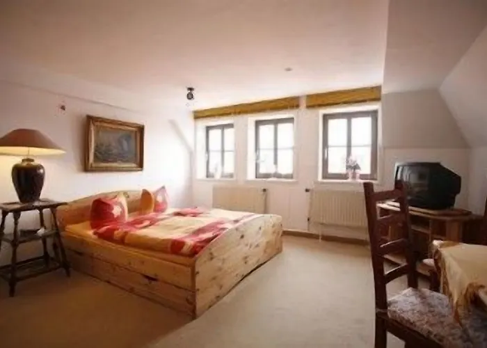 Zur Goldenen Sonne Panzió 3*